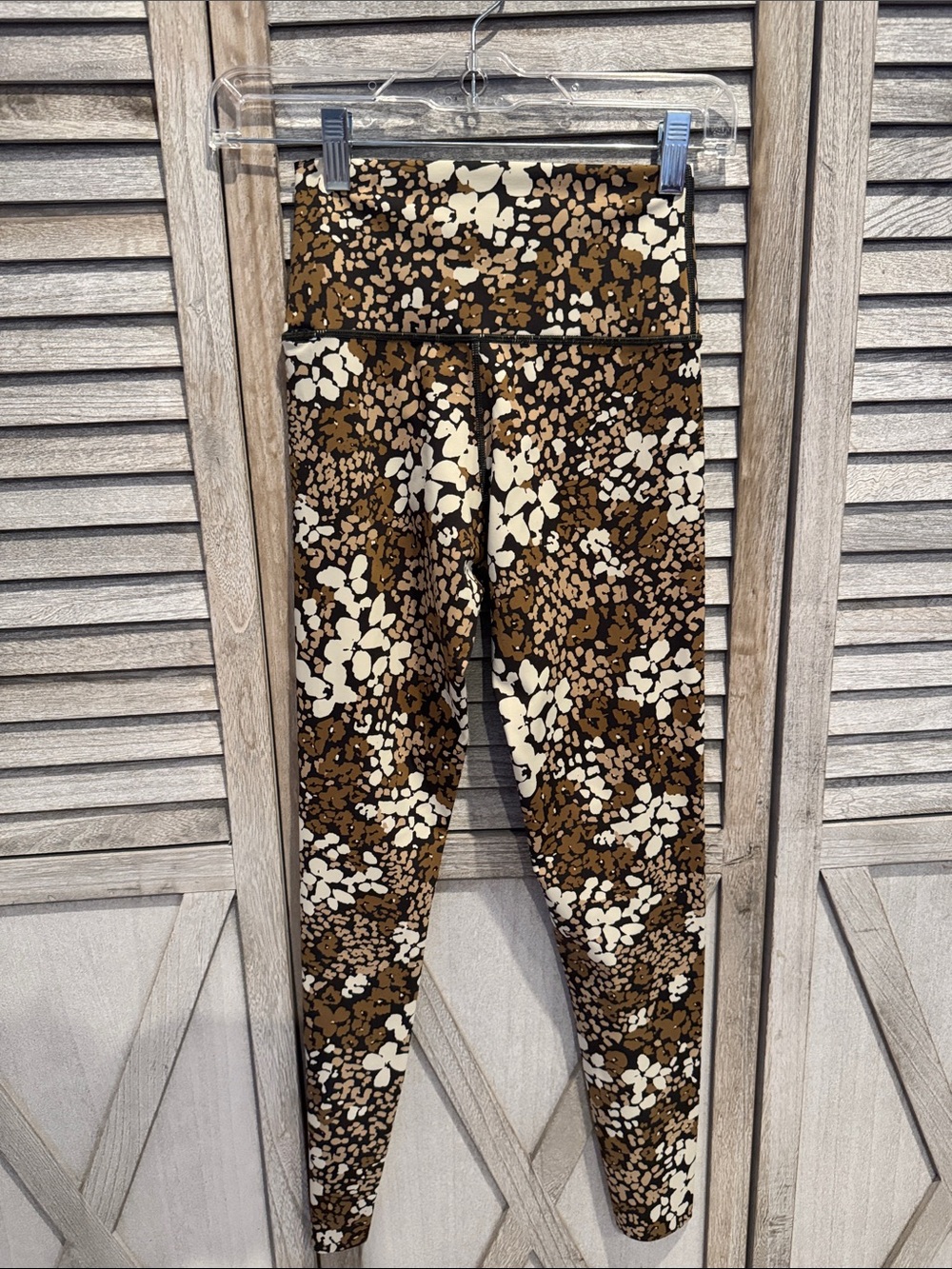 Off line By Aerie High-Waist Floral Print Leggings - Brown/Black/White SizeS/P - Picture 5 of 8